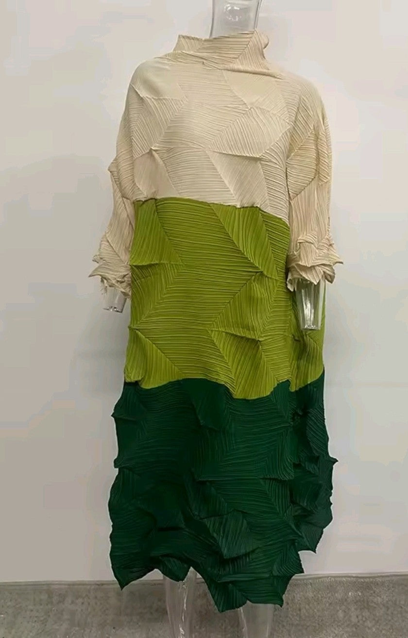 Women's Crinkle Diamond 3 Color Block Long Short Sleeve Dress