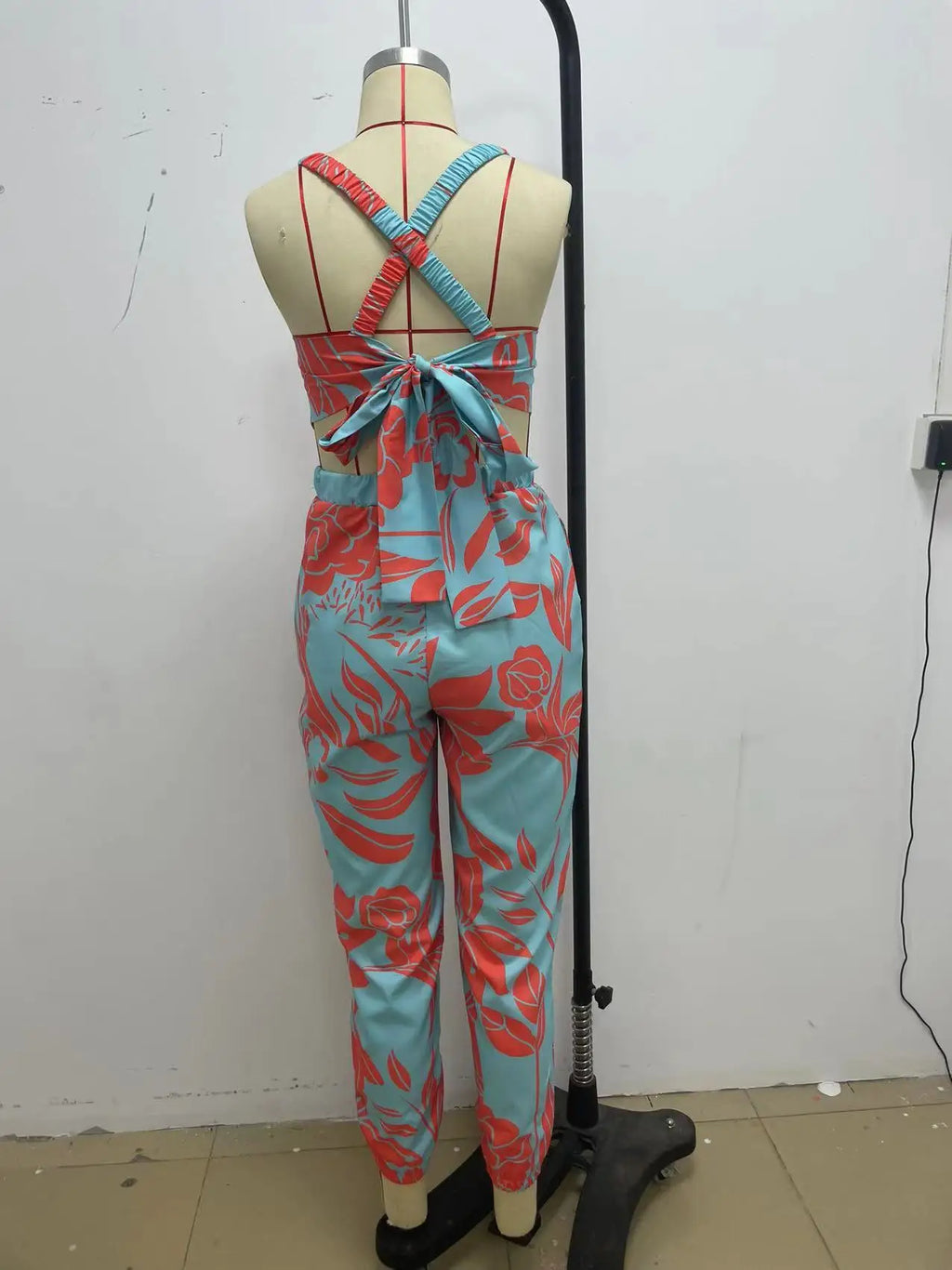 Elegant Women's jumpsuit Summer Fashion Strap Hollow Sexy Off waist Printed jumpsuit