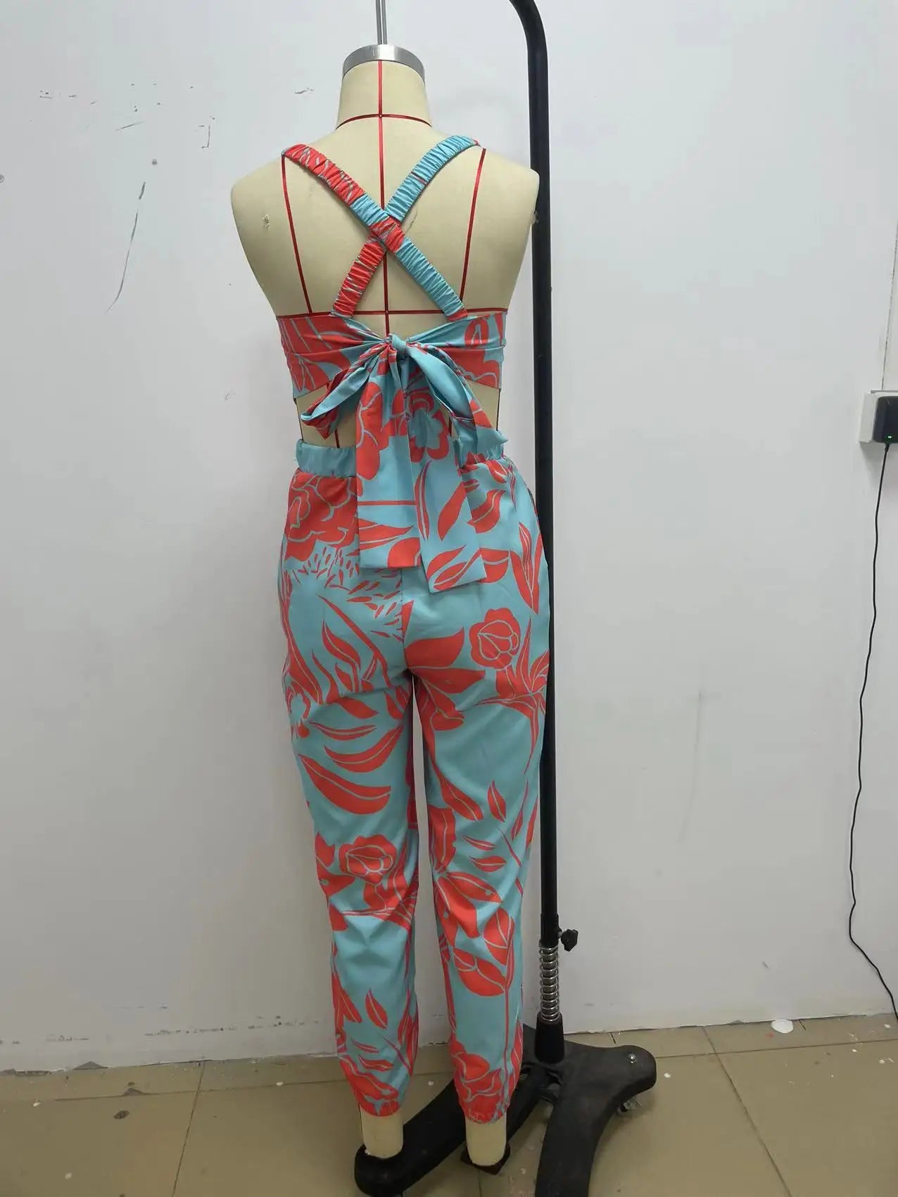 Elegant Women's jumpsuit Summer Fashion Strap Hollow Sexy Off waist Printed jumpsuit