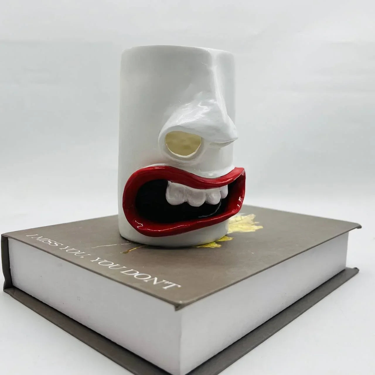 1pcs 2026New Fun Resin Facial Decoration Ornament,Napkin Dispenser Storage Box,Suitable for Bathroom,Bedroom Vanity Table,Home