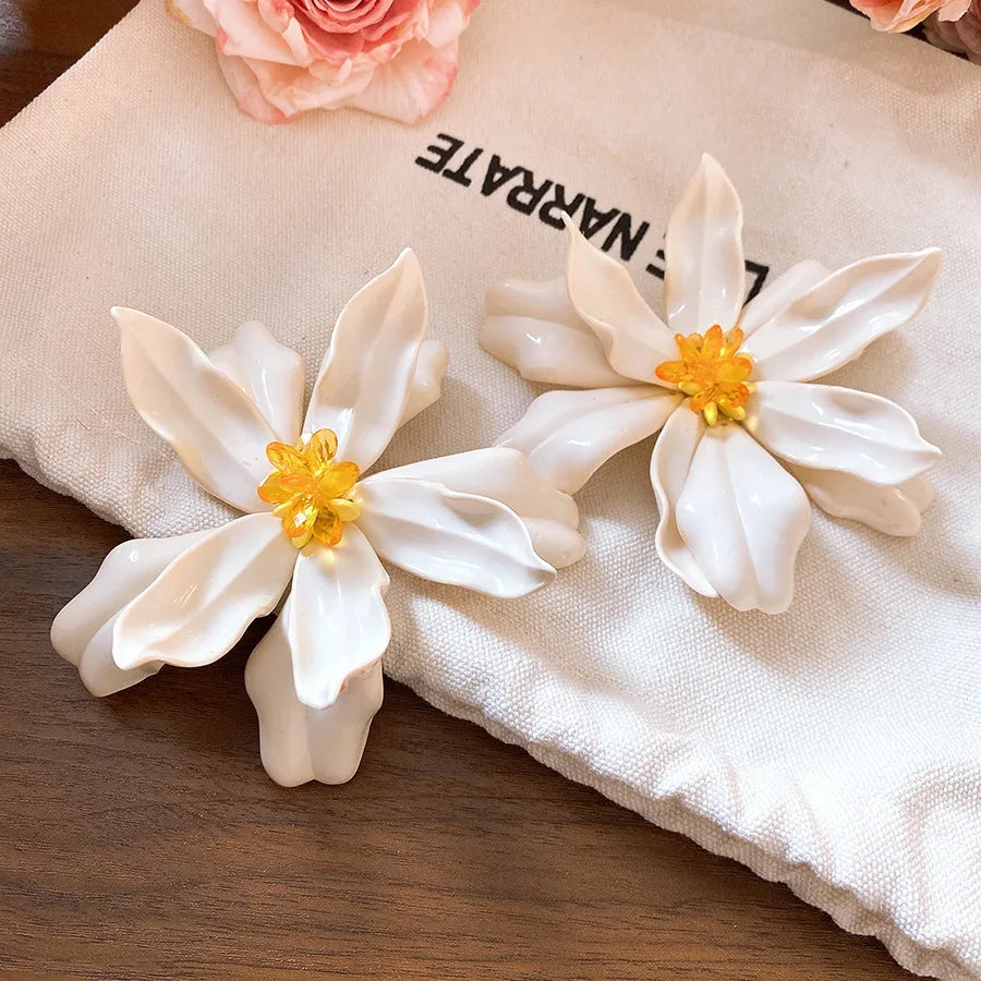10*10 Cm Bohomian Super Large Acrylic Flower Stud Earrings for Women Glass Petals Floral Earring Beach Vacation Charms Jewelry M